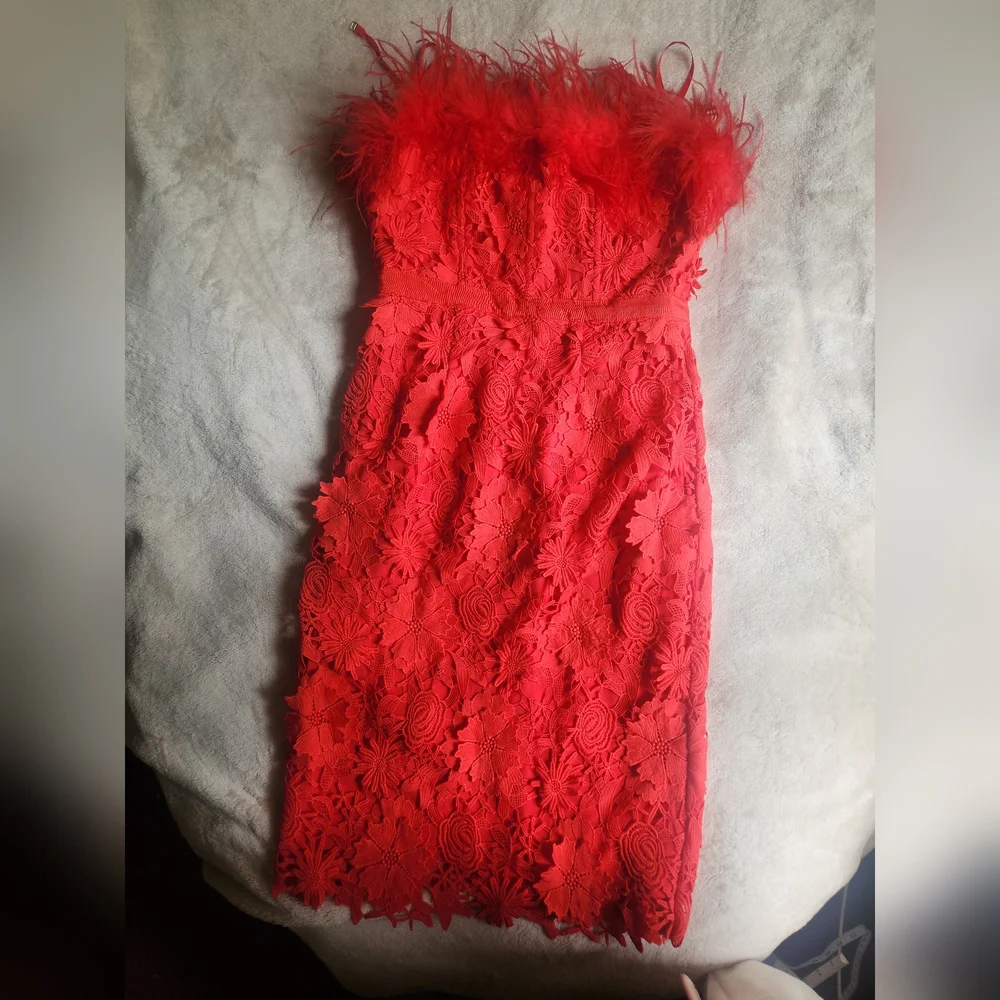 Karen Millen Lace Off The Shoulder Feather Dress Woven Midi Dress  Red sz 8 NWT